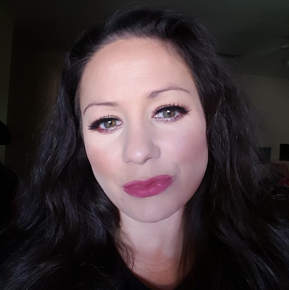 Meet your Posher, Amber - Picture 8 of 10